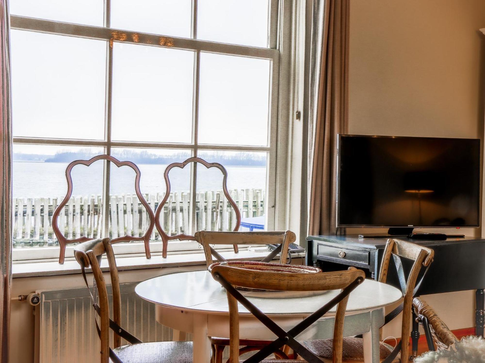 Auberge De Campveerse Toren Veere Bagian luar foto