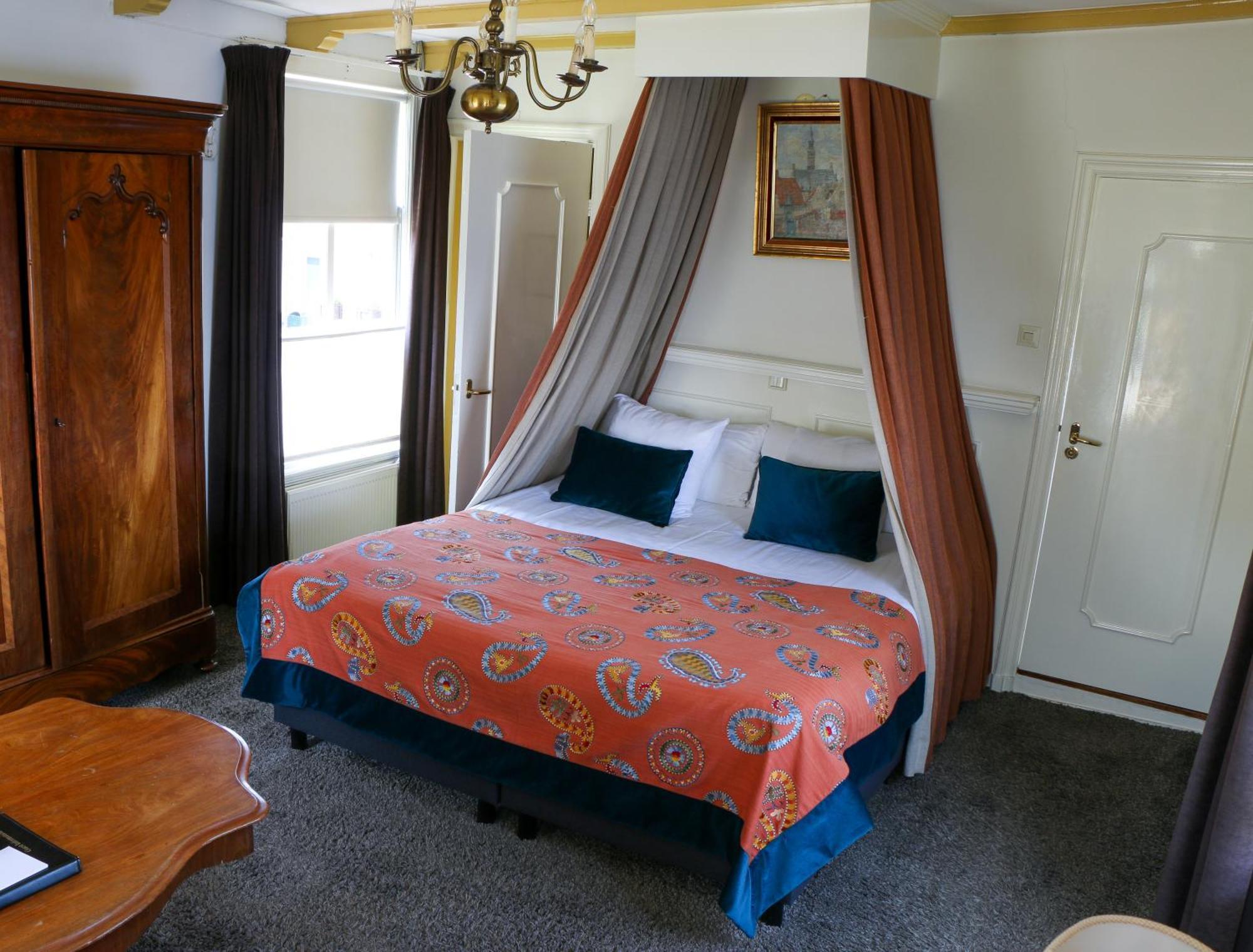 Auberge De Campveerse Toren Veere Bagian luar foto