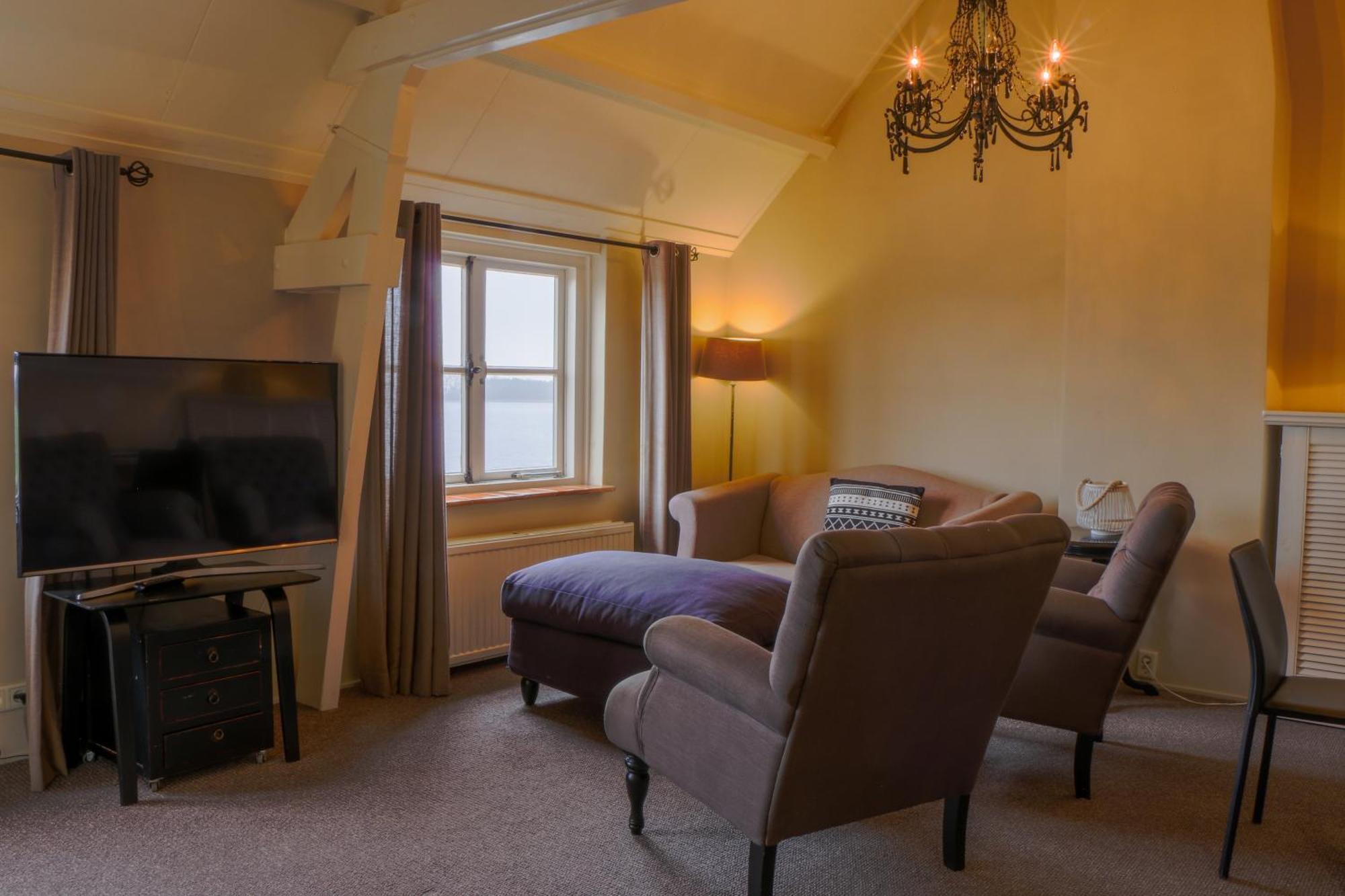 Auberge De Campveerse Toren Veere Bagian luar foto