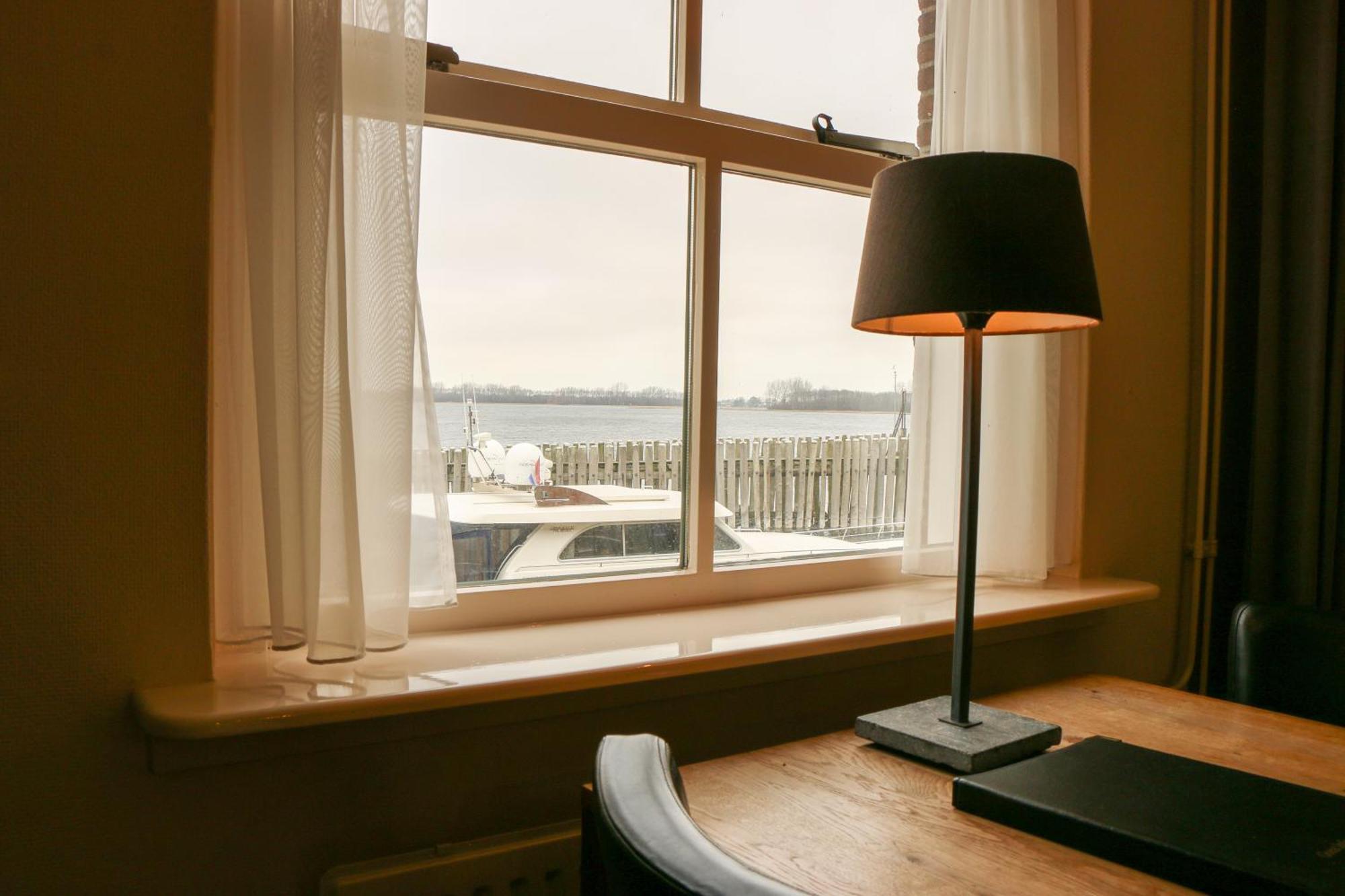 Auberge De Campveerse Toren Veere Bagian luar foto