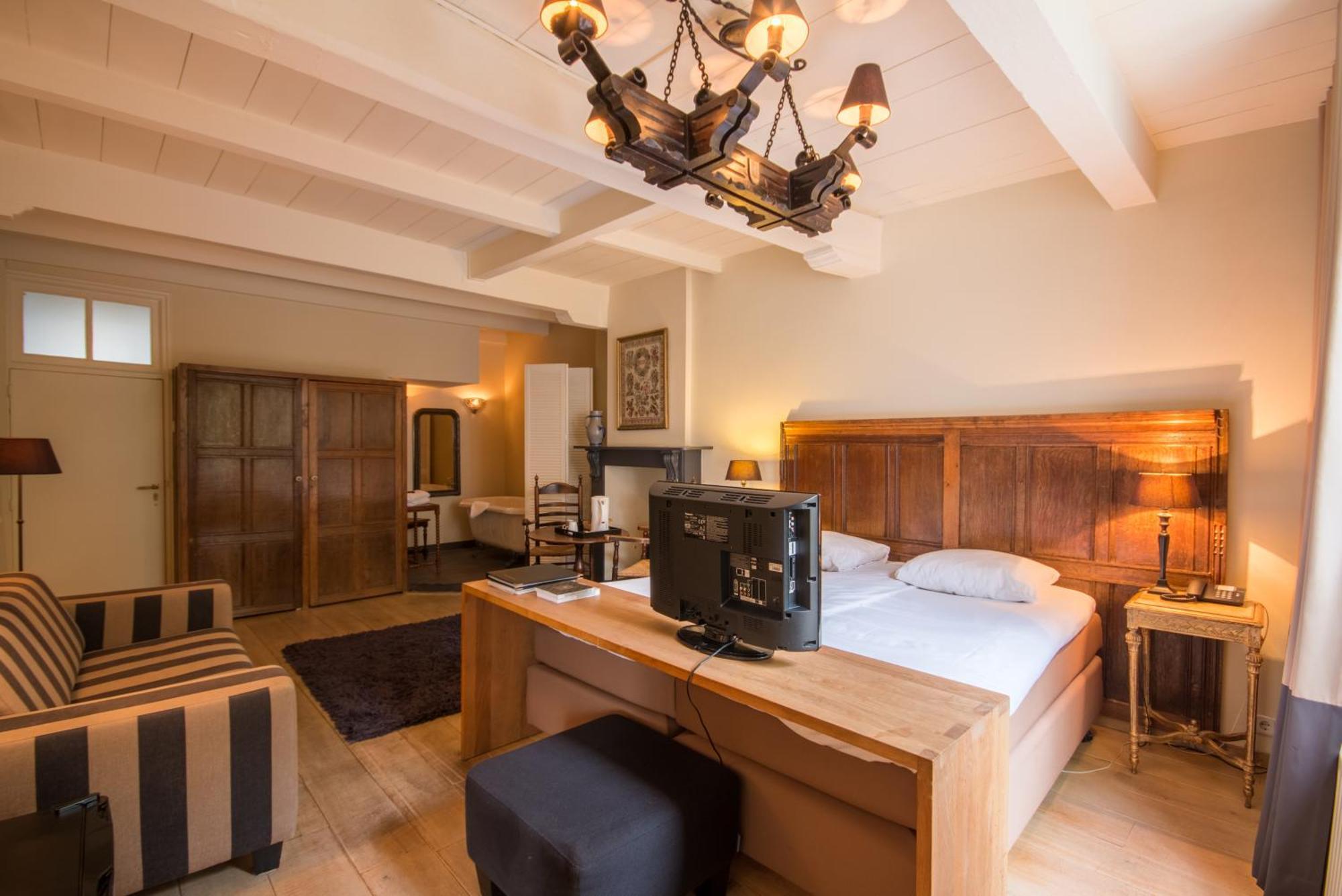 Auberge De Campveerse Toren Veere Bagian luar foto